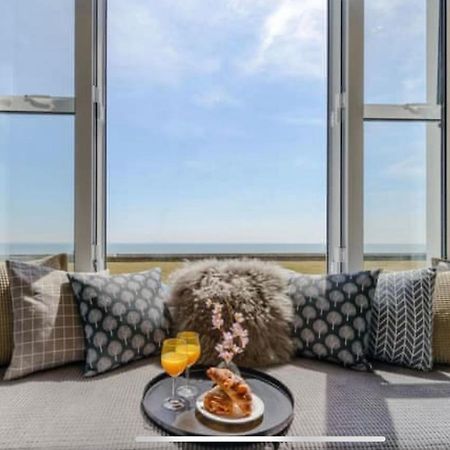 Beachfront Compact Coastal Crib, Direct Sea Views & Air Conditioning Littlestone-on-Sea Extérieur photo