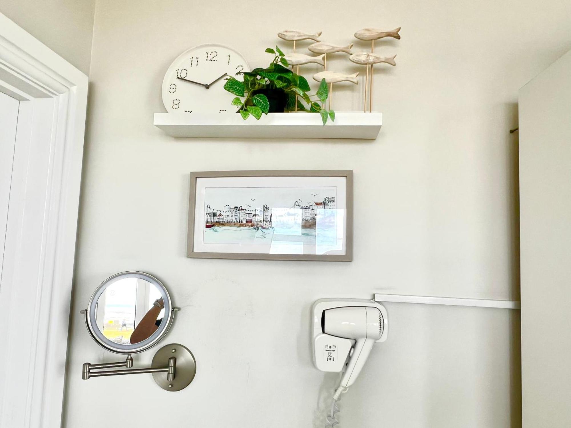 Beachfront Compact Coastal Crib, Direct Sea Views & Air Conditioning Littlestone-on-Sea Extérieur photo